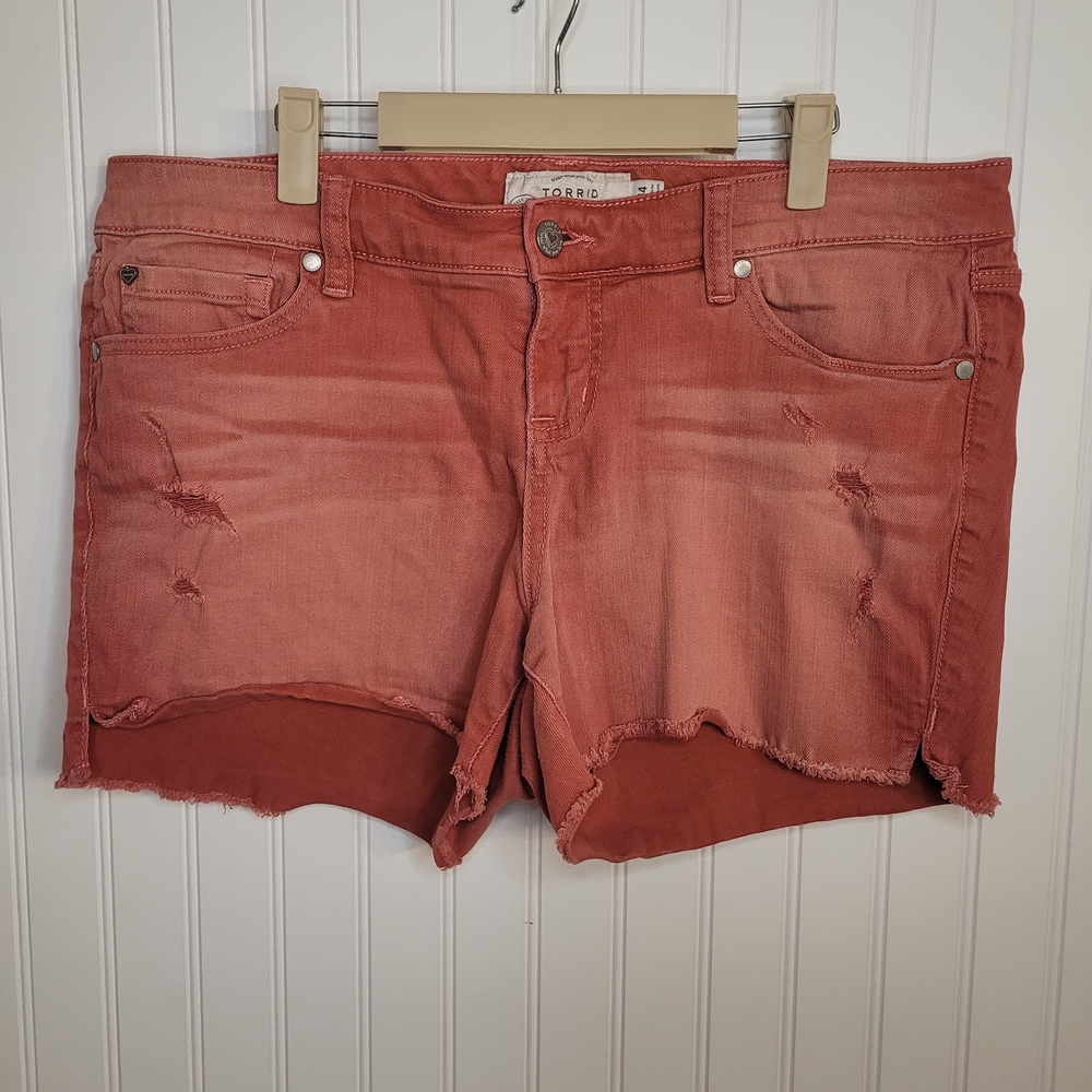 Torrid  Terracotta Distressed Denim Shorts Size 14